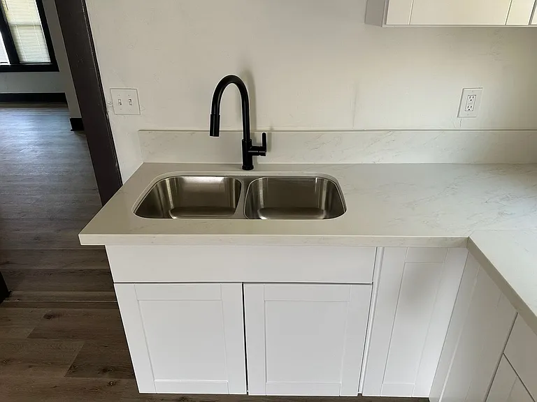 620 S Court St — Photo 7