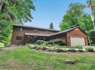 7491 Sunset Dr, Two Rivers, WI 54241