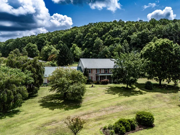 236 5th St, Catawissa, PA 17820