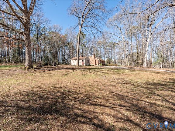 3rd image of 601 Seay Rd