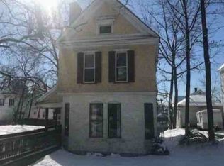 4 McClellan Ave, Amsterdam, NY 12010