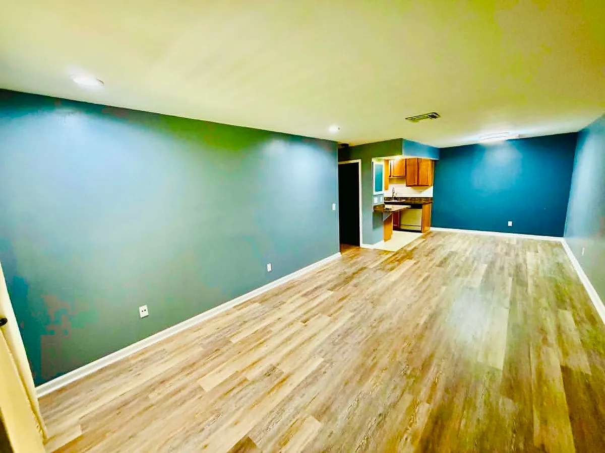 Building Photo - 3094 Plaza Terrace Dr