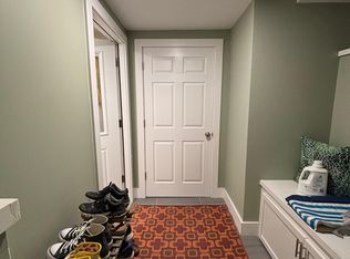 23 Lexington Ave UNIT B, Florence, MA 01062