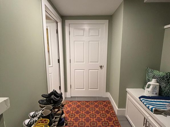 23 Lexington Ave UNIT B