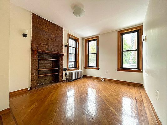 1st image of 457 7th Ave #2RE
