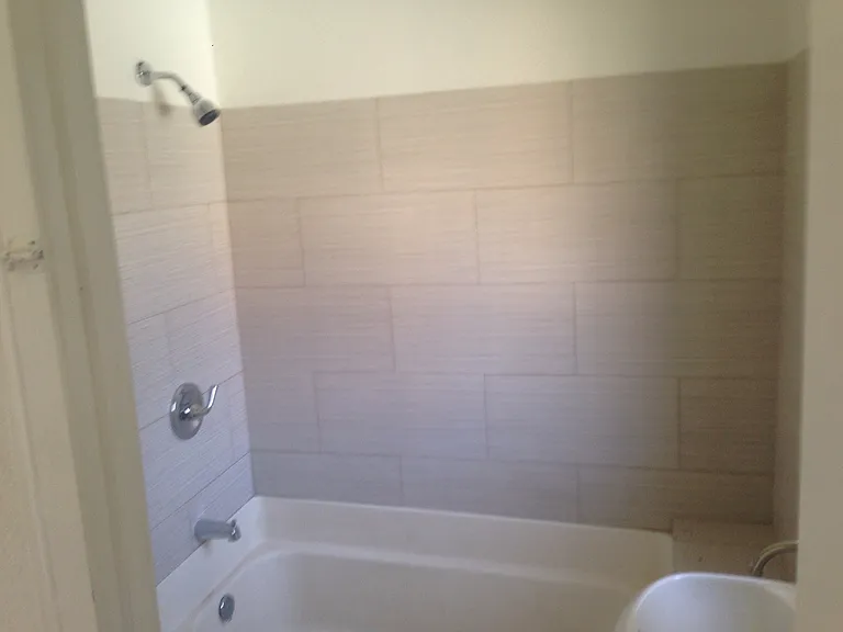 Lilac Pl — Photo 7
