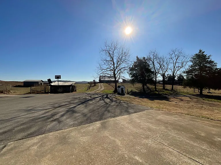 30272 Highway 95 N — Photo 34