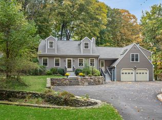 93 Blue Ridge Rd, Ridgefield, CT 06877