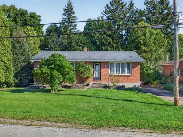 98 Queen St, Thames Centre, ON N0L 1G2