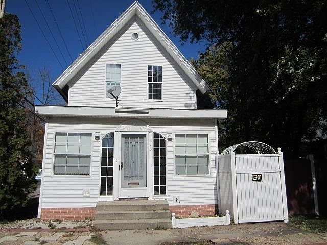 1st image of 313 E Purl St