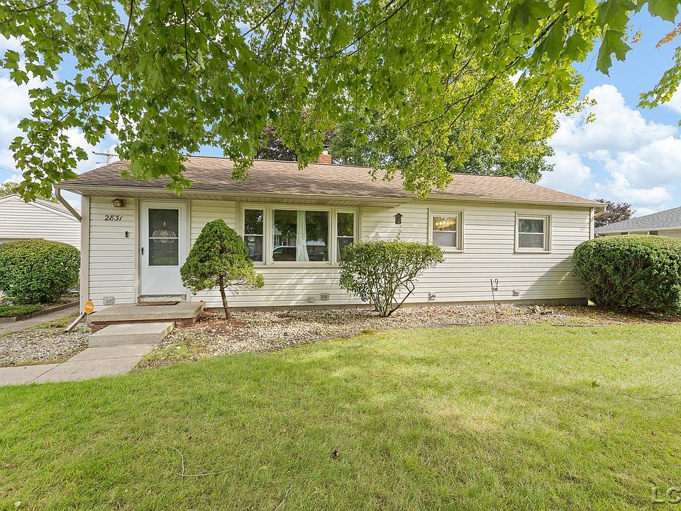 1st image of 2831 Park Dr