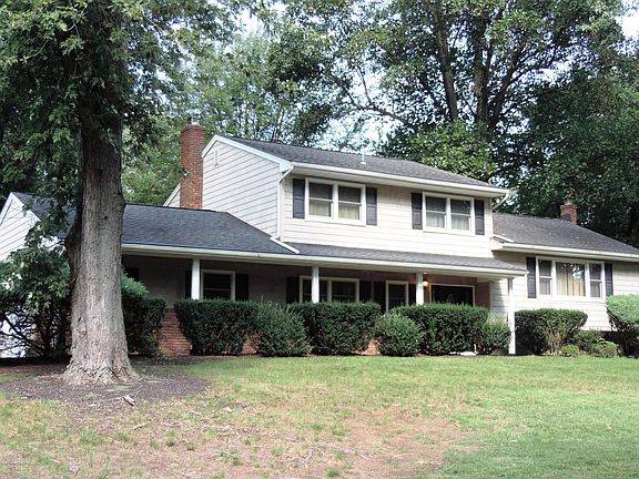 3rd image of 10 Gillridge Pkwy