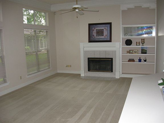 5th image of 552 Little Fox Dr