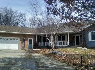 916 Wildflower Ln, Sauk Rapids, MN 56379