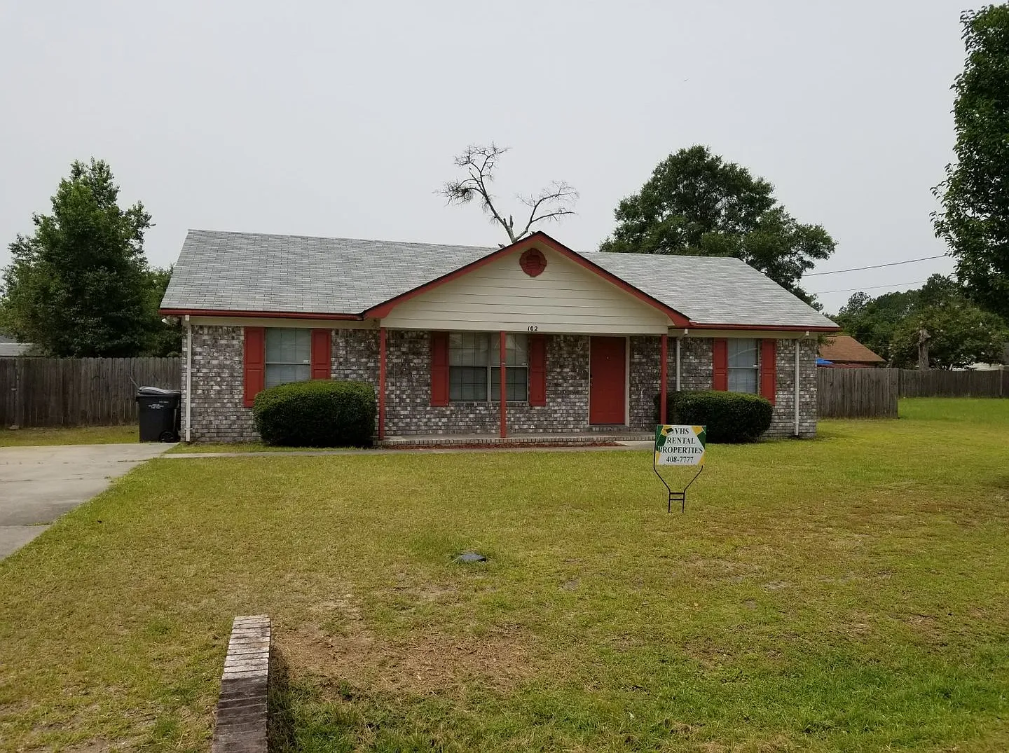 102 Crosby Drive — Photo 1