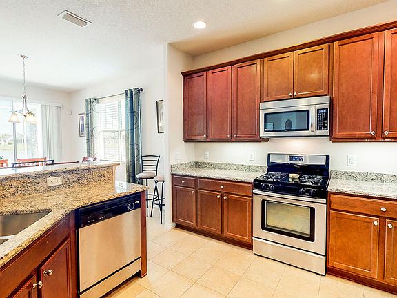 5th image of 3272 Candia Dr