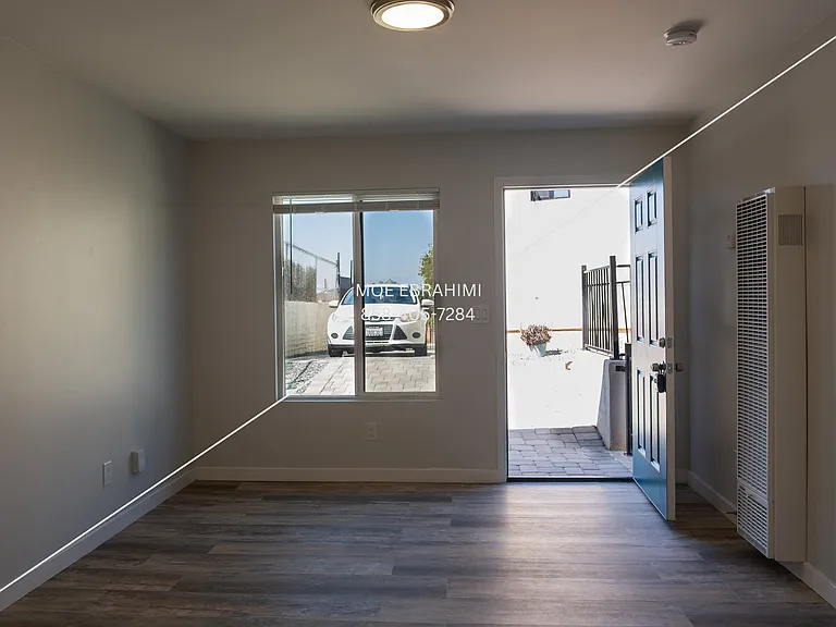 419 S 36th St — Photo 10