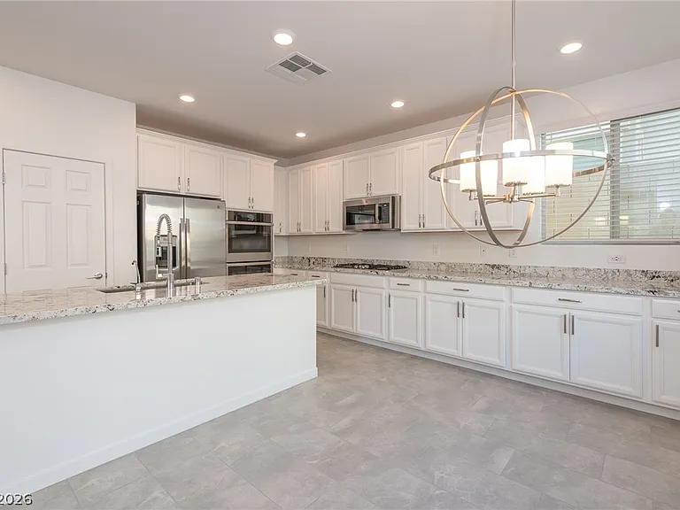 12412 Ocean Tiller Ave — Photo 9