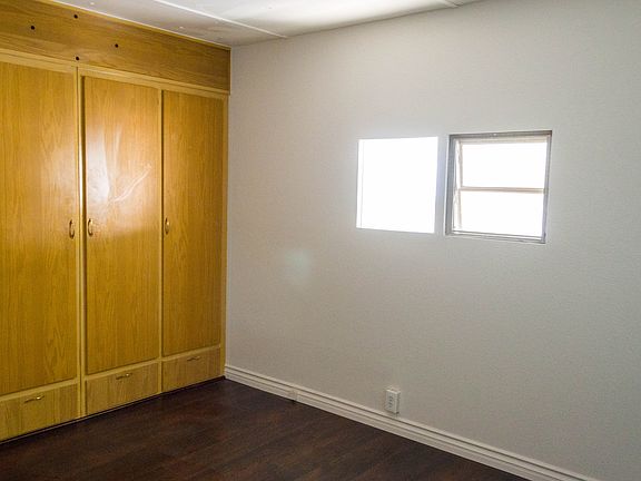 4th image of 1895 W Devonshire Ave Space 119