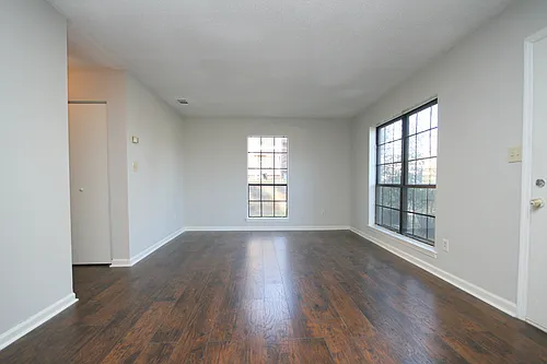 104A Westscott Dr Photo 1