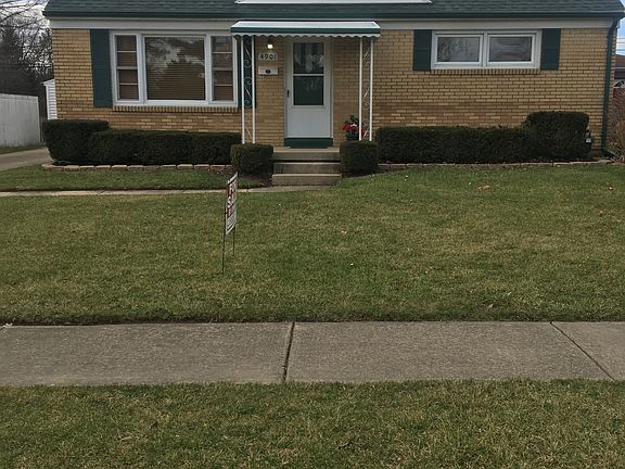 3rd image of 4901 Westmont Dr