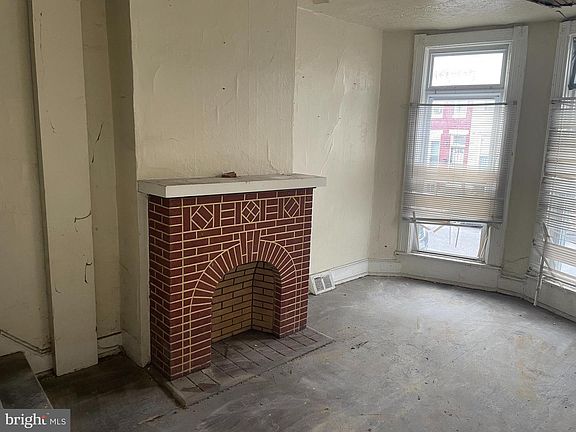 3rd image of 1927 Penrose Ave
