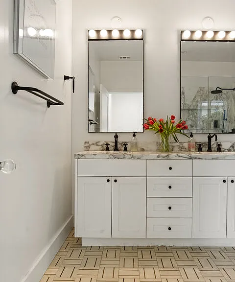 327 N Edinburgh Ave — Photo 42