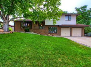 8432 Yarrow Ct, Arvada, CO 80005
