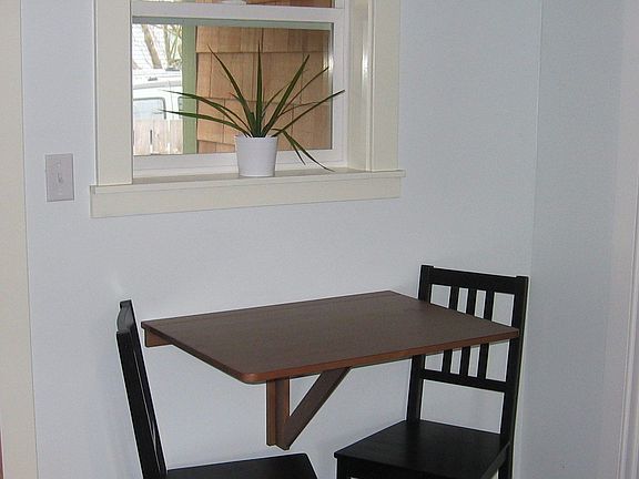 Eating area in kitchen