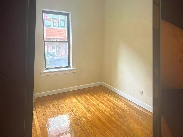 45-48 42nd St #1E — Photo 6
