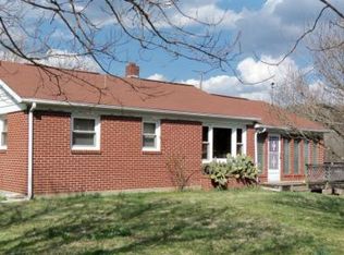 896 High Bridge Rd, Wytheville, VA 24382