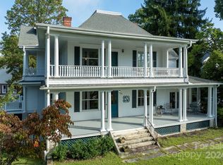 705 4th Ave W, Hendersonville, NC 28739