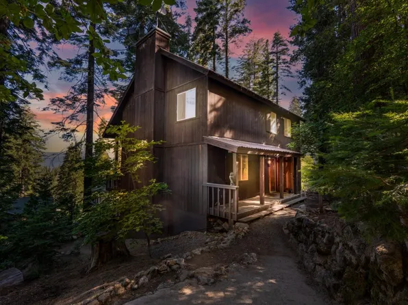 7423 Henness Ridge Rd, Yosemite National Park, CA 95389