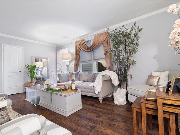 5th image of 494 S Ocean Ave #1H