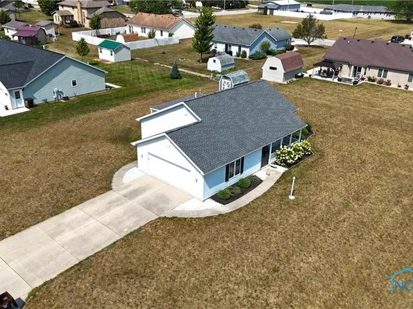 828 Greenbriar Dr, Paulding, OH 45879