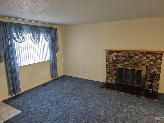 4th image of 3811 13th St #D