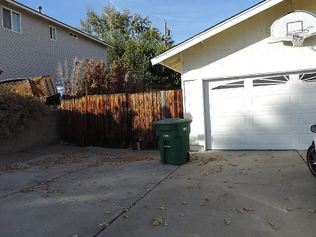 3375 Bowie Rd, RENO, NV 89503 — Photo 2