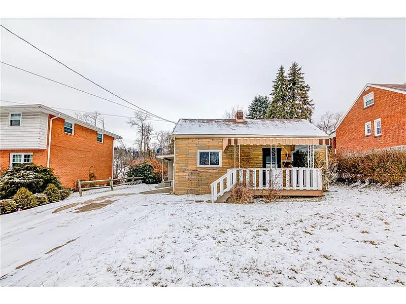 103 Joseph St photo 1