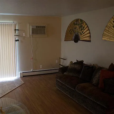 Cedarwood Estates Apartments — Photo 3
