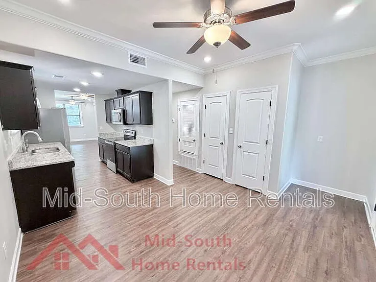 82 N Rembert St — Photo 13
