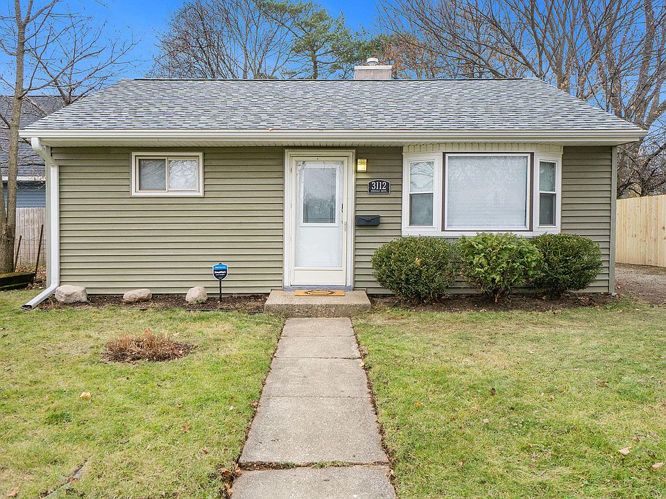 1st image of 3112 Emerald Dr