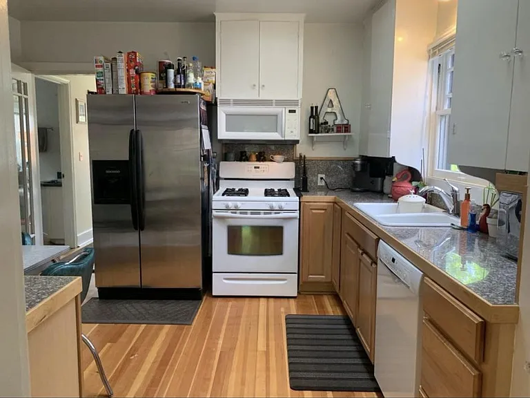 1002 NW Lawnridge Ave — Photo 16