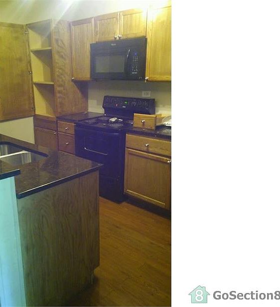 2nd image of 5032 Briscoe St