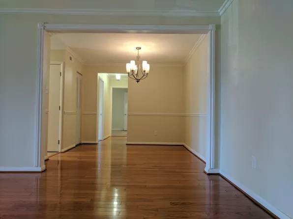 8318 Tobin Rd APT 31, Annandale, VA 22003