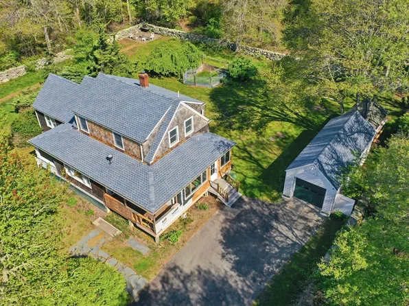 129 Cross Rd, Westport, MA 02790
