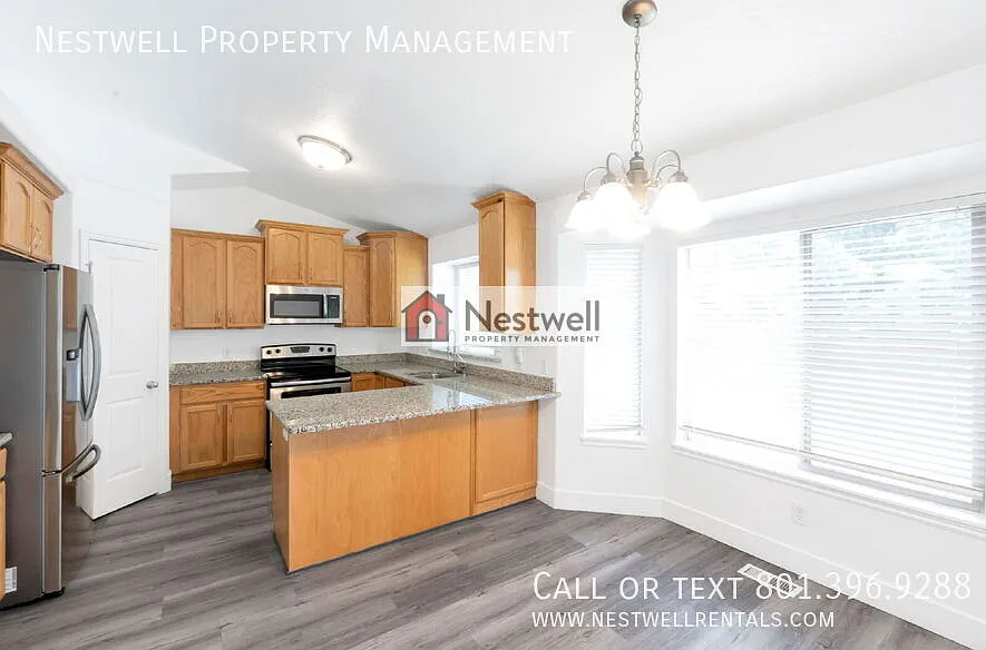 Spacious Murray home on a quiet dead-end street — Photo 3