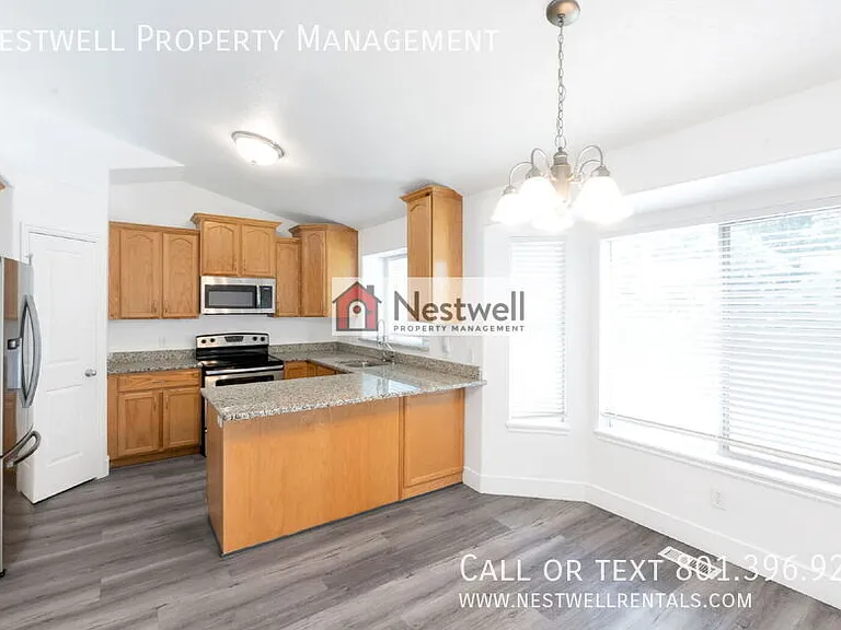 12 W Stauffer Ln — Photo 3