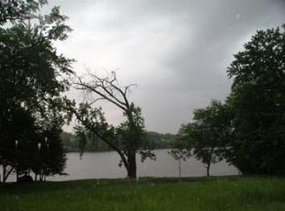 9136 W River Rd, Brooklyn Park, MN 55444