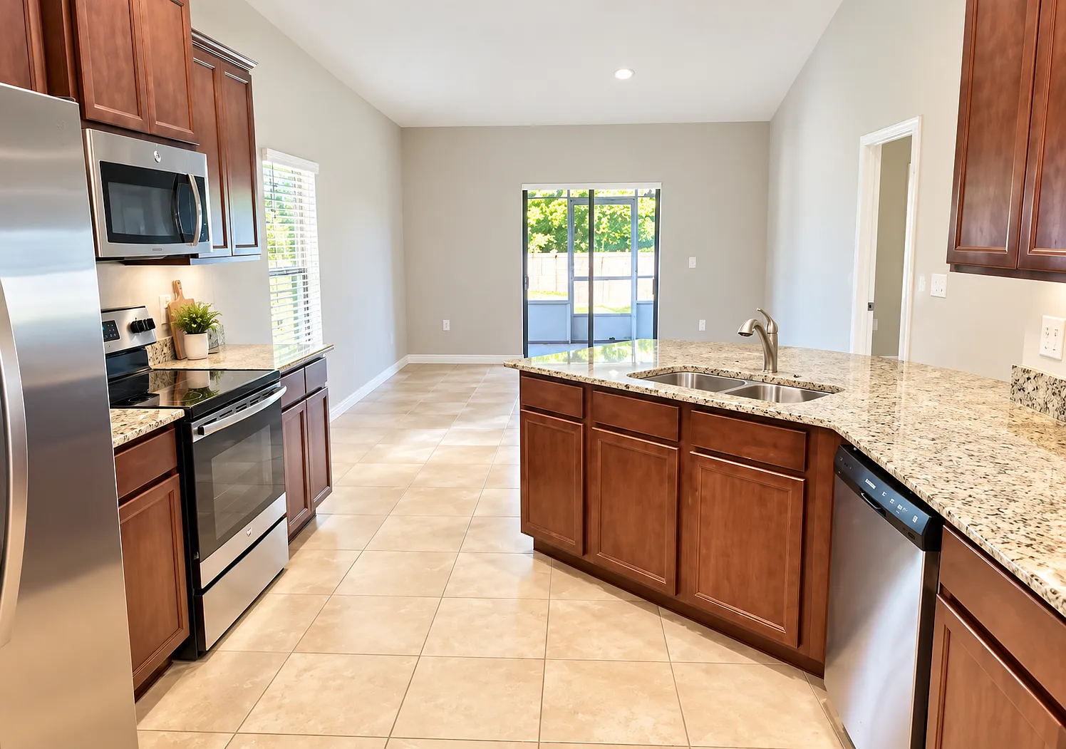 4 bed, 1873 sqft, $2,600 — Photo 4