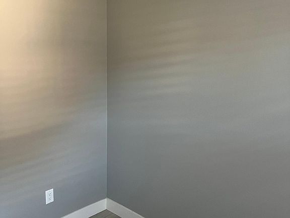 5th image of 1021 E Wilshire Ave #B